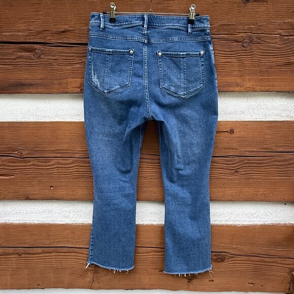 J JILL Denim Kick Flare Ankle Jeans. Raw Hem, Mid-Rise, Stretch, Blue. Sz 6 EUC - Picture 10 of 15